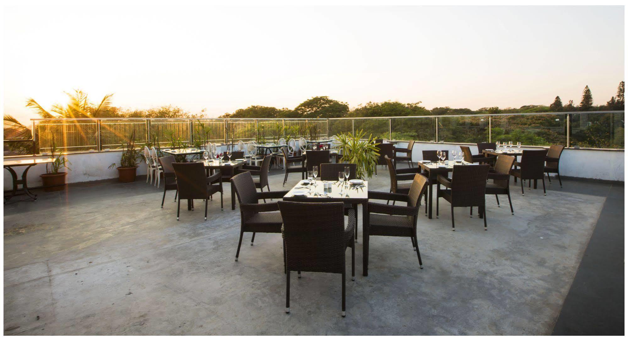 Tulip Inn Bangalore Eksteriør billede