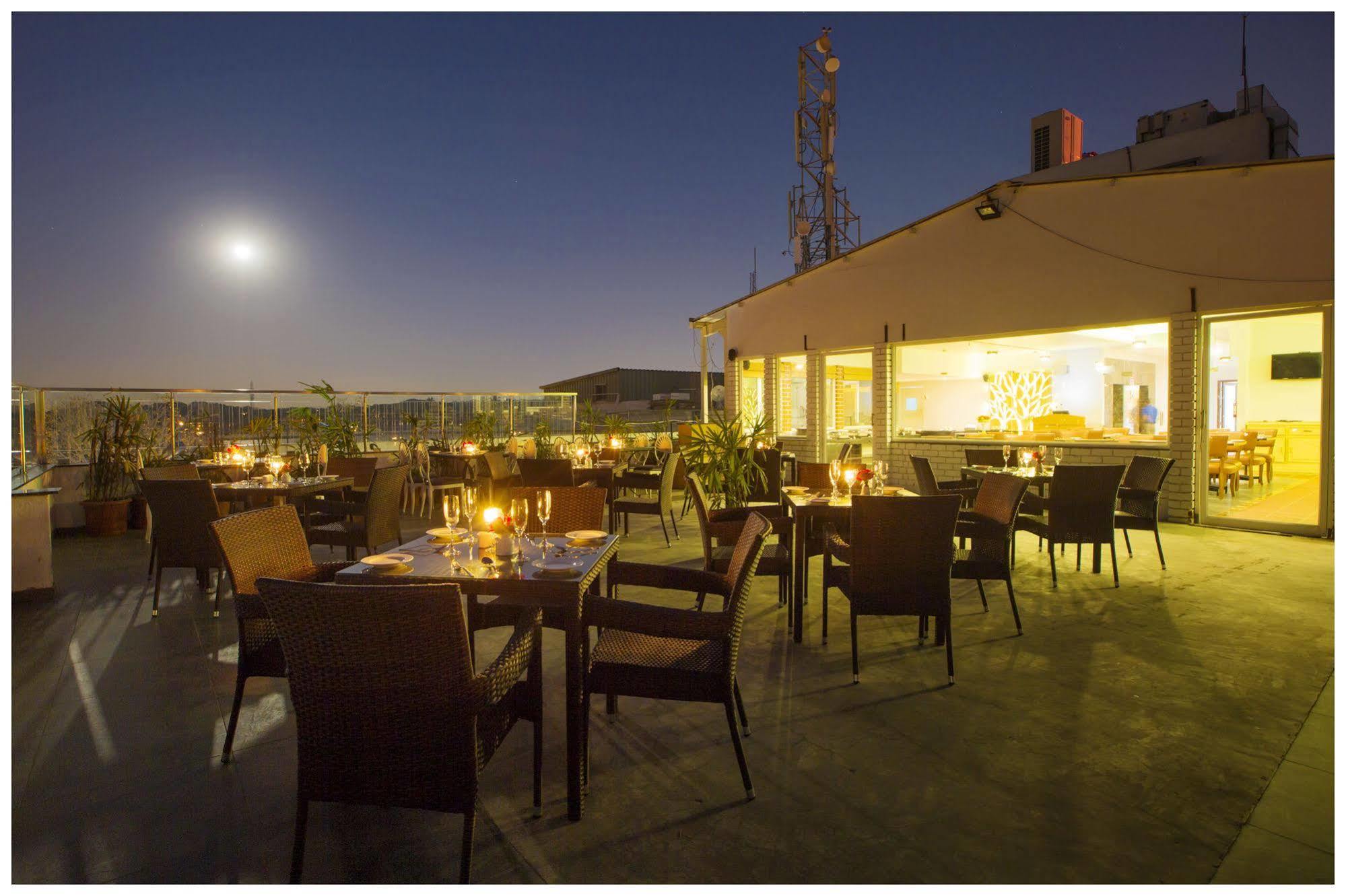 Tulip Inn Bangalore Eksteriør billede