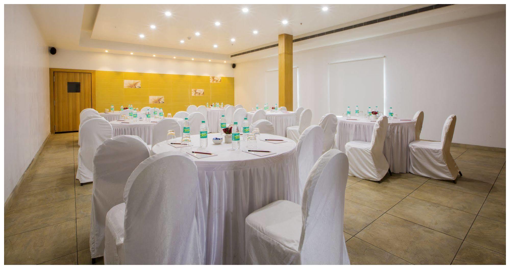 Tulip Inn Bangalore Eksteriør billede